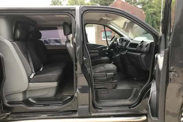 Opel Vivaro (2015) thumbnail 4