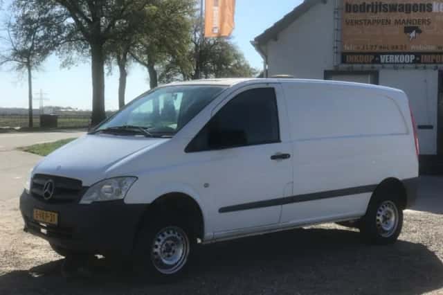 Mercedes-Benz Vito (2010) thumbnail 3