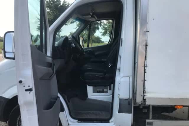 Mercedes-Benz Sprinter (2016) thumbnail 3
