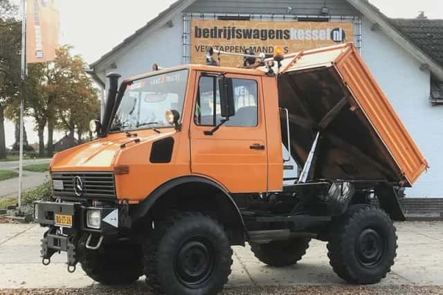 Mercedes-Benz Unimog (1980) thumbnail 1