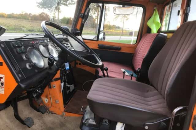 Mercedes-Benz Unimog (1980) thumbnail 5