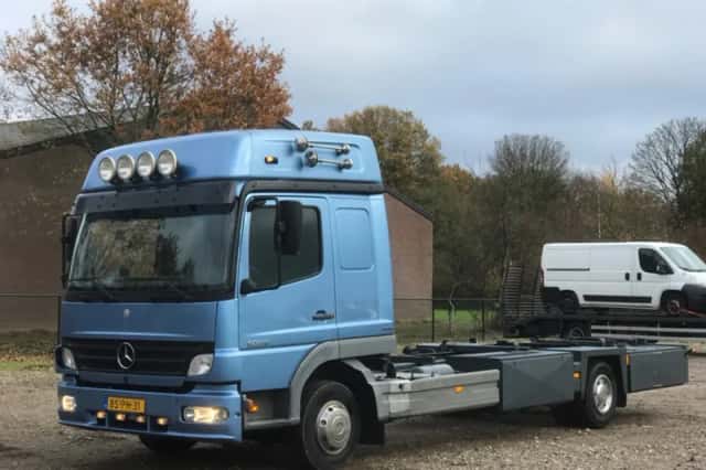 Mercedes-Benz Atego (2006) thumbnail 1