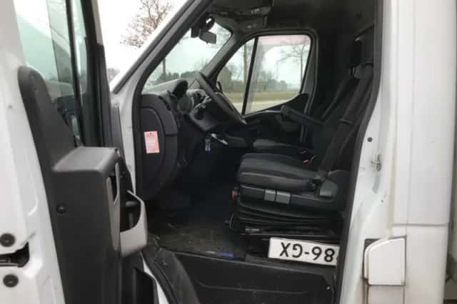 Renault Master (2017) thumbnail 3