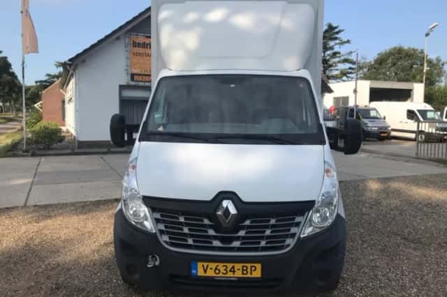 Renault Master (2016) thumbnail 3