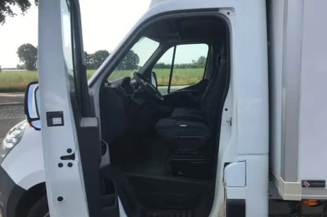 Renault Master (2016) thumbnail 5