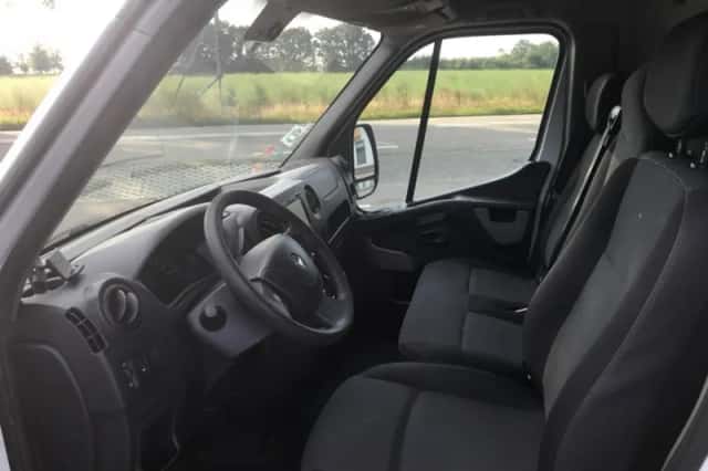 Renault Master (2016) thumbnail 6