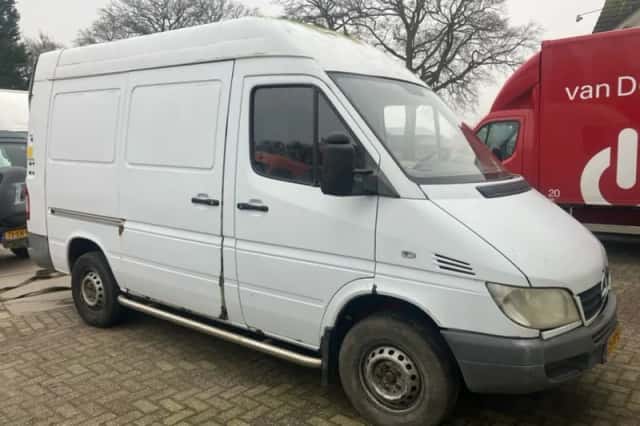 Mercedes-Benz Sprinter (2003) thumbnail 5