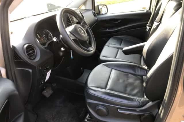 Mercedes-Benz Vito (2019) thumbnail 4