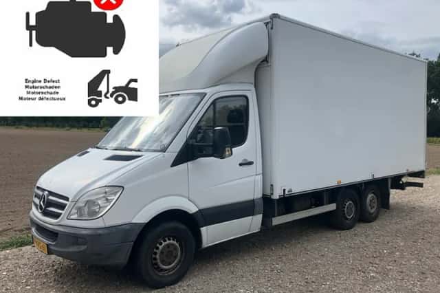 Mercedes-Benz Sprinter (2012) thumbnail 1