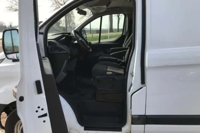 Ford Transit Custom (2013) thumbnail 3