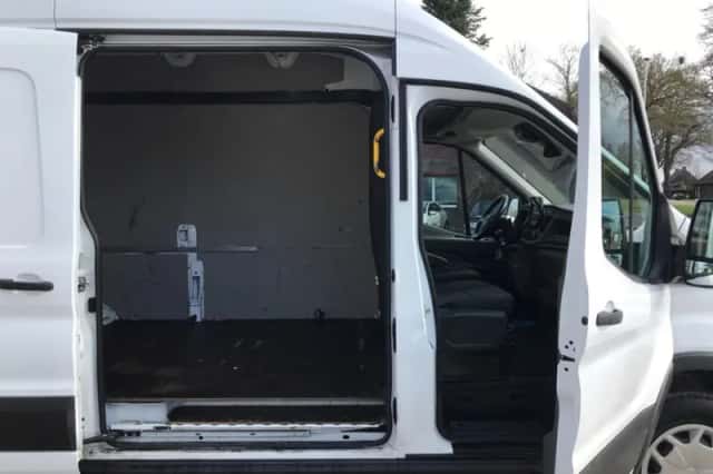 Ford Transit (2022) thumbnail 5