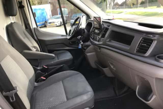 Ford Transit (2022) thumbnail 6