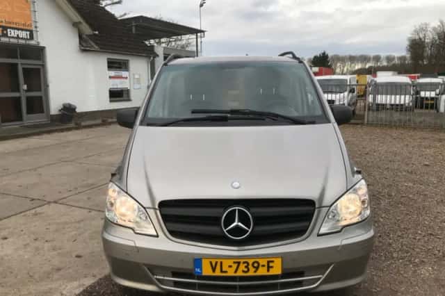 Mercedes-Benz Vito (2014) thumbnail 2