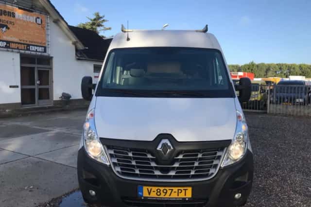 Renault Master (2018) thumbnail 2