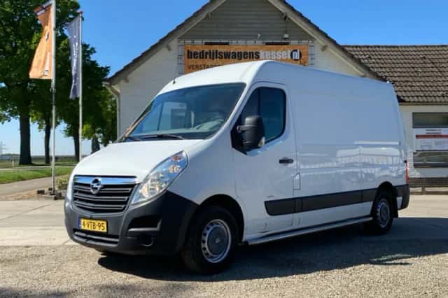 Opel Movano (2012) thumbnail 1
