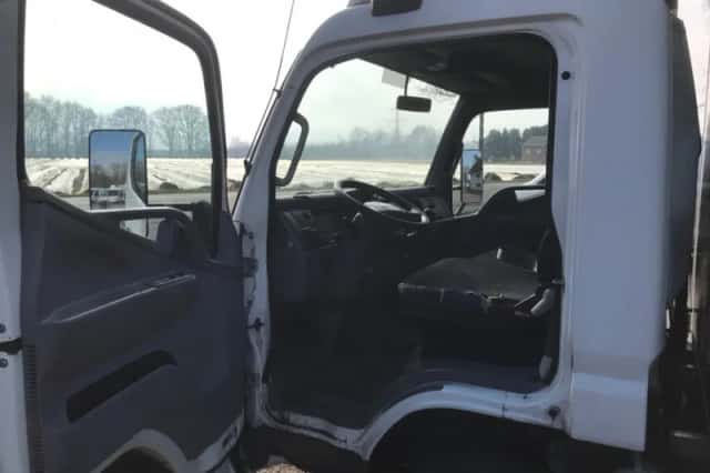 Mitsubishi Canter (2010) thumbnail 5