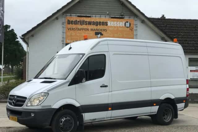 Mercedes-Benz Sprinter (2010) thumbnail 1