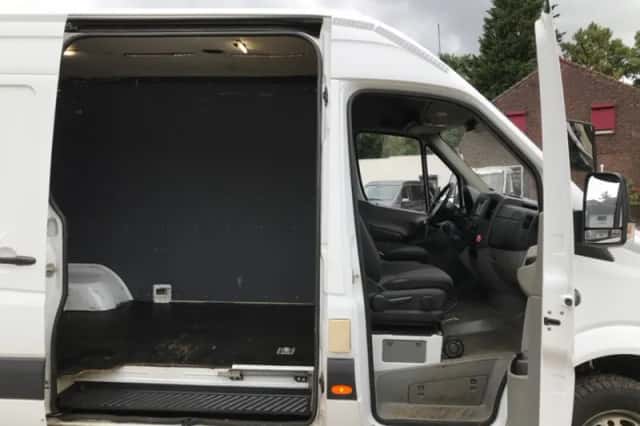 Mercedes-Benz Sprinter (2010) thumbnail 5