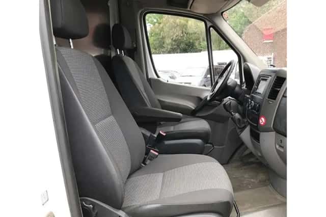 Mercedes-Benz Sprinter (2010) thumbnail 6