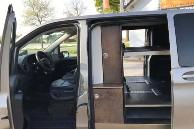 Mercedes-Benz Vito (2019) thumbnail 3