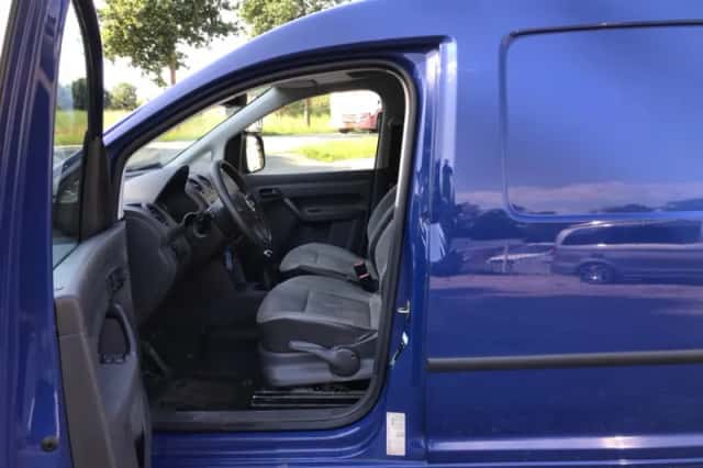 Volkswagen Caddy (2014) thumbnail 3