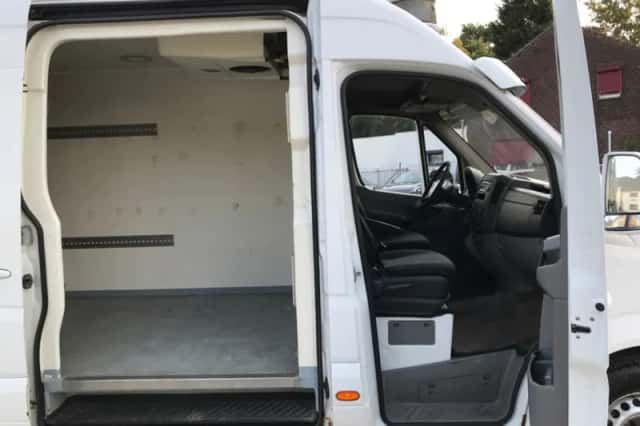 Mercedes-Benz Sprinter (2010) thumbnail 5
