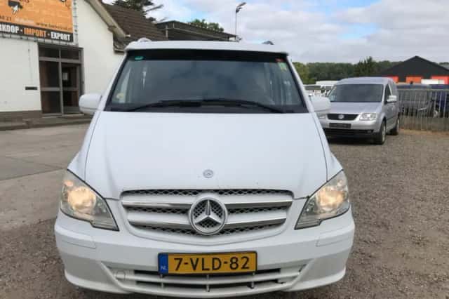 Mercedes-Benz Vito (2011) thumbnail 2