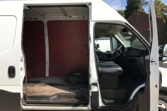 Iveco Daily (2018) thumbnail 5