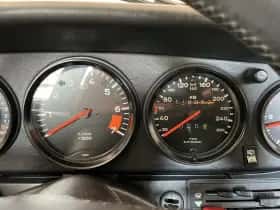 Porsche 911 (1988) thumbnail 15
