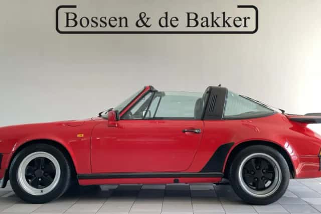 Porsche 911 (1988) thumbnail 19