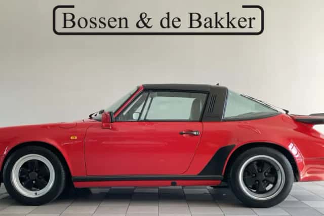 Porsche 911 (1988) thumbnail 20