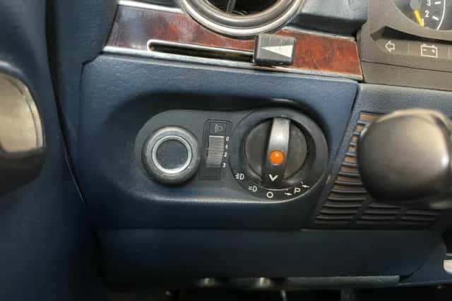 Mercedes-Benz SL-Klasse (1979) thumbnail 10