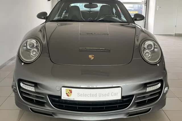 Porsche 911 (2011) thumbnail 2