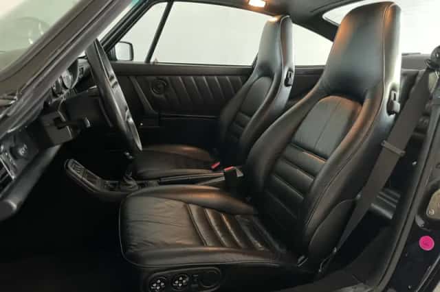 Porsche 911 (1990) thumbnail 7