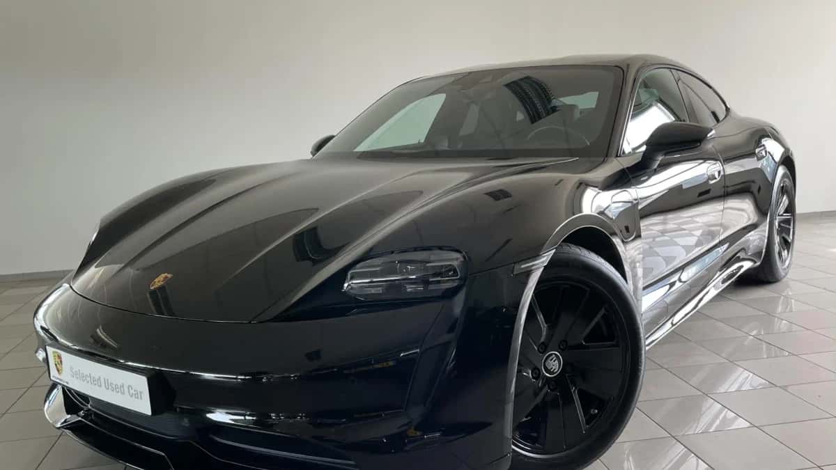 Porsche Taycan (2021) — foto 1