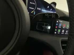 Porsche Taycan (2021) thumbnail 12