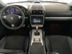 Porsche Cayenne (2009) thumbnail 4
