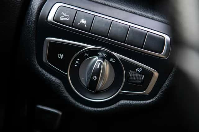 Mercedes-Benz V-Klasse (2017) thumbnail 5