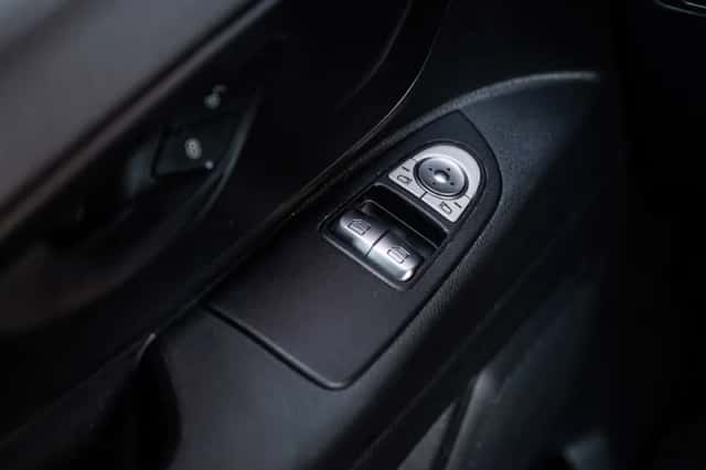 Mercedes-Benz Vito (2019) thumbnail 4