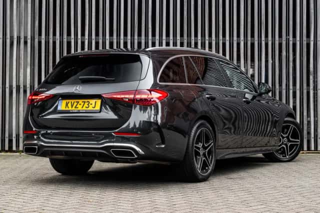 Mercedes-Benz C-Klasse (2023) thumbnail 2