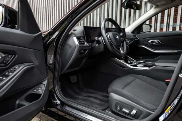 BMW 3-Serie (2022) thumbnail 4
