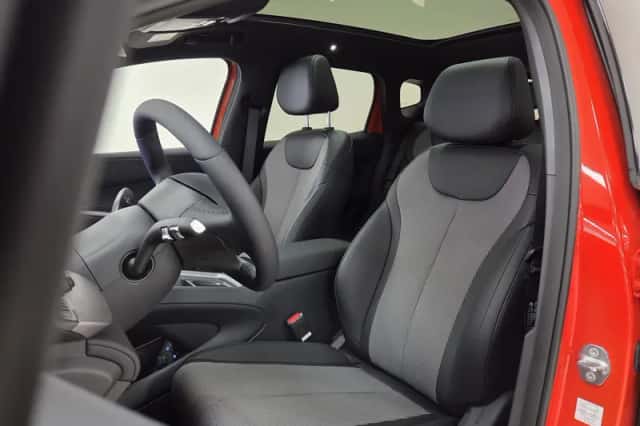 BYD Dolphin (2026) thumbnail 3