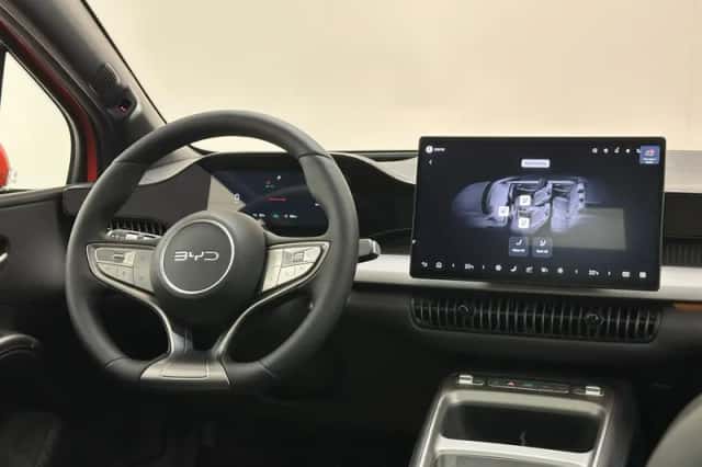 BYD Dolphin (2026) thumbnail 3