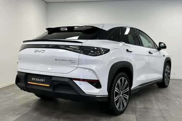BYD SEALION (2026) thumbnail 2