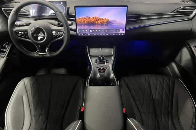 BYD Seal (2026) thumbnail 3
