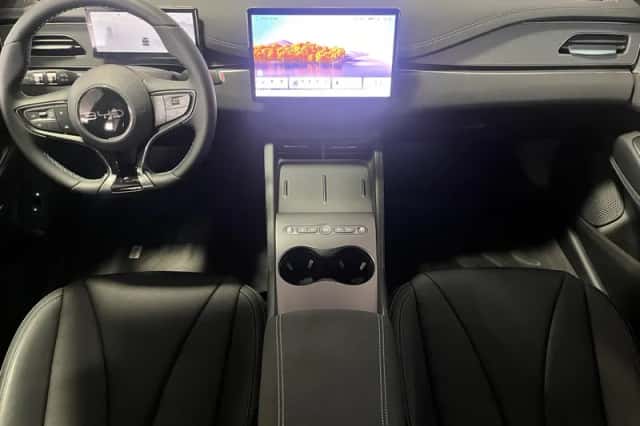 BYD Seal (2026) thumbnail 3