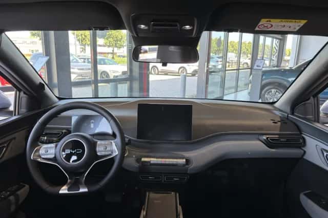 BYD Dolphin (2026) thumbnail 4