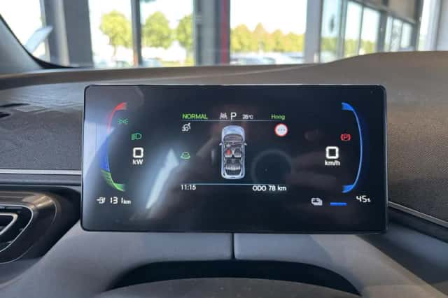 BYD Dolphin (2026) thumbnail 5