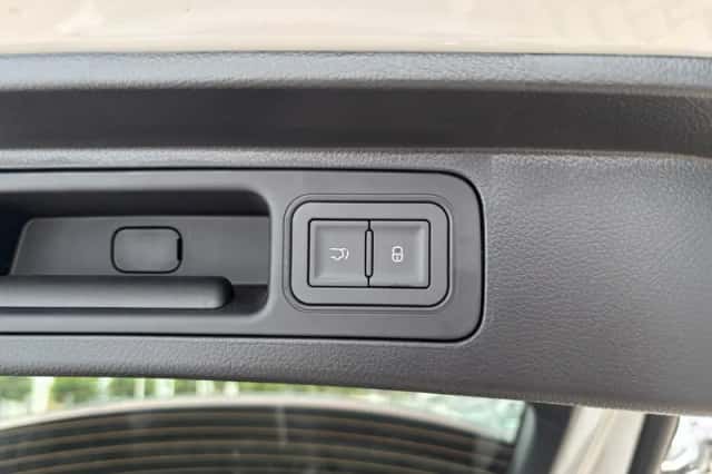 BYD Seal U (2026) thumbnail 4