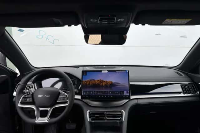 BYD Seal U (2026) thumbnail 3